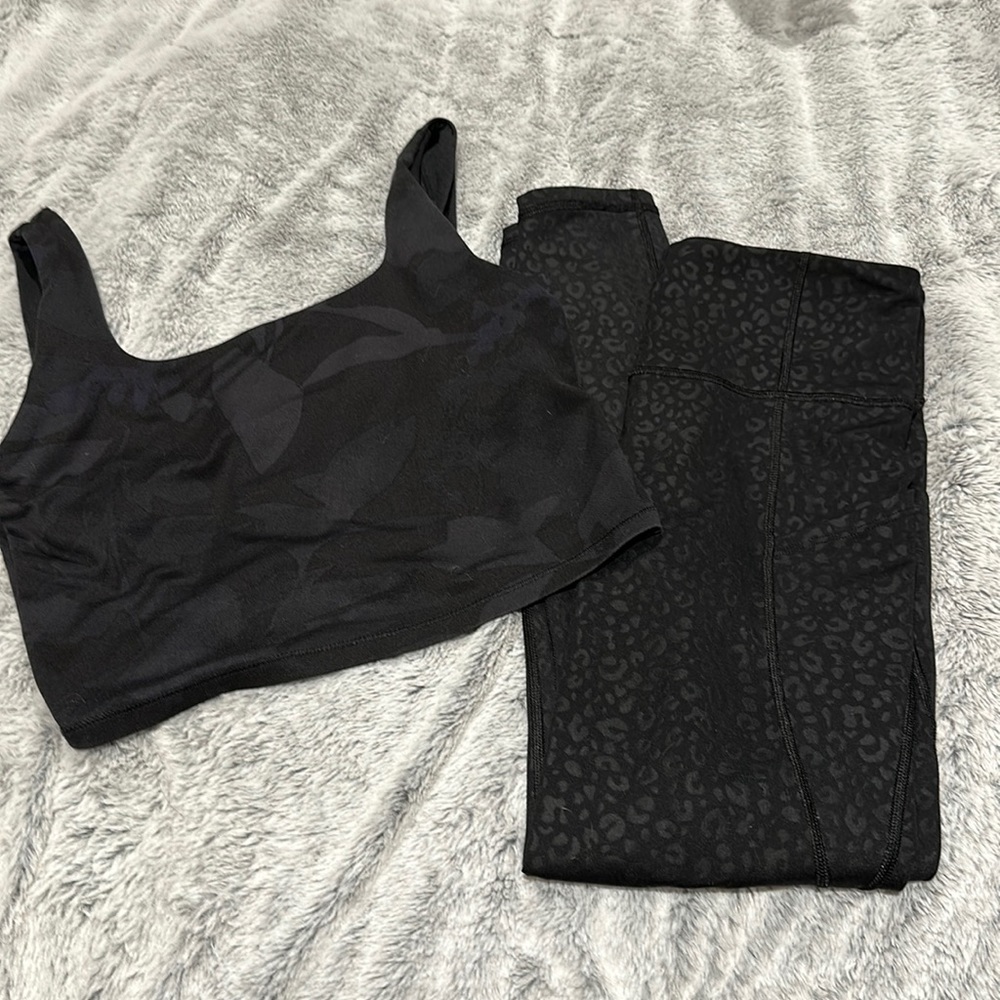 black workout set